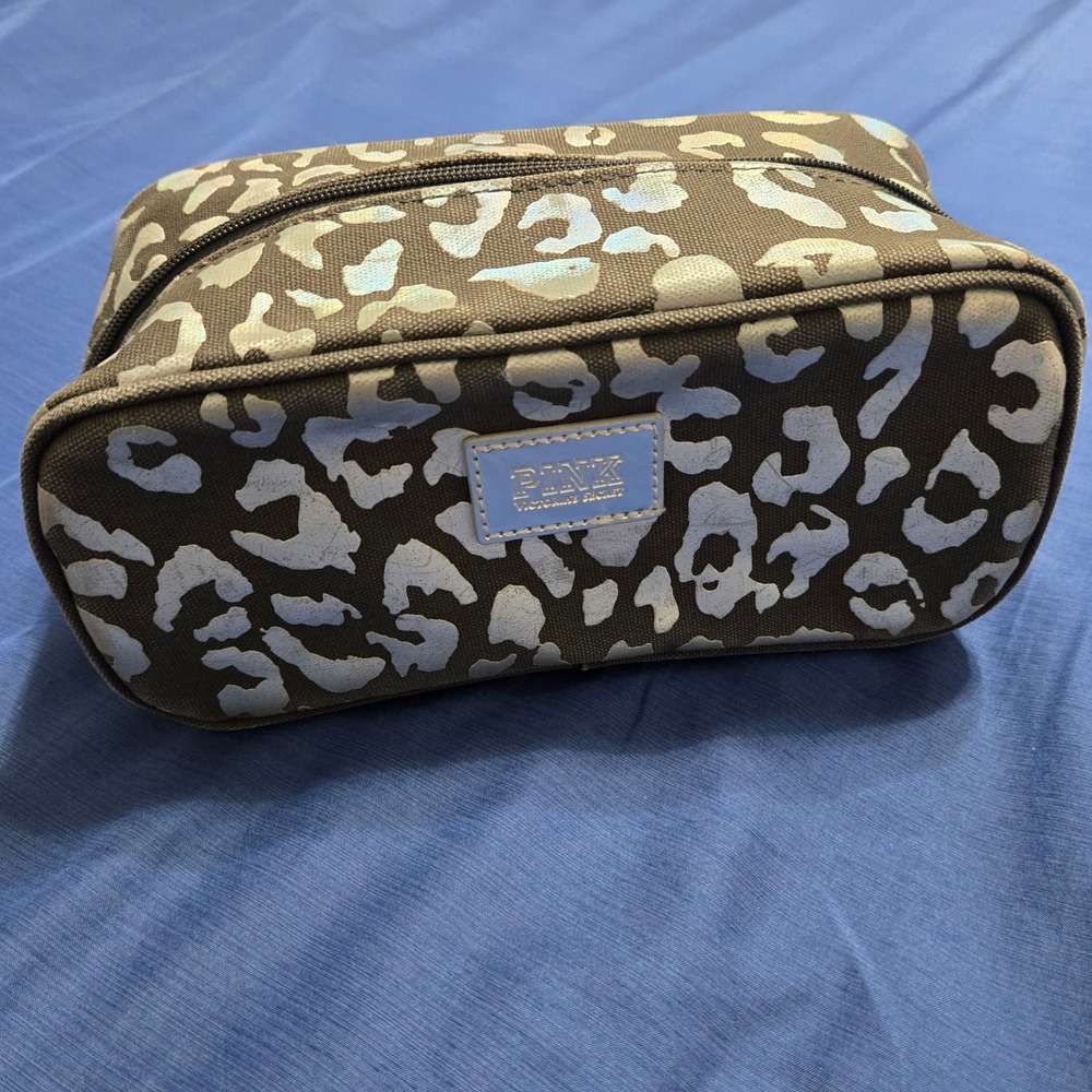 Y2K PINK Victoria's Secret Makeup Bag Women OS Gray Silver Leopard Pouch